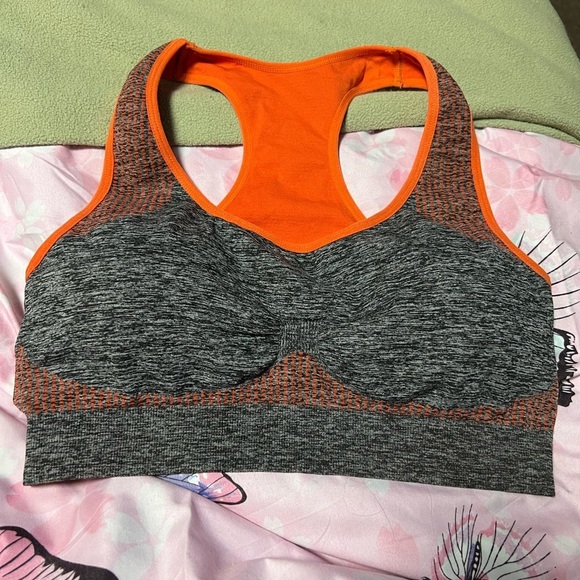 Sports bra size medium grey - Picture 1 of 3